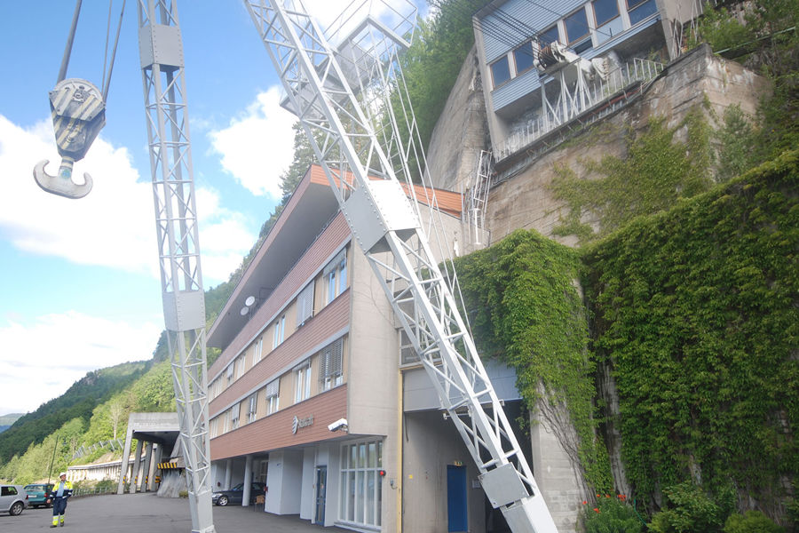Reception building and crane building at Tokke power plant